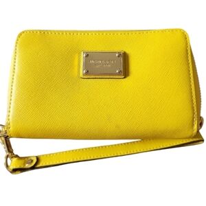 Preowned Michael Kors yellow‎ wristlet womens wallet